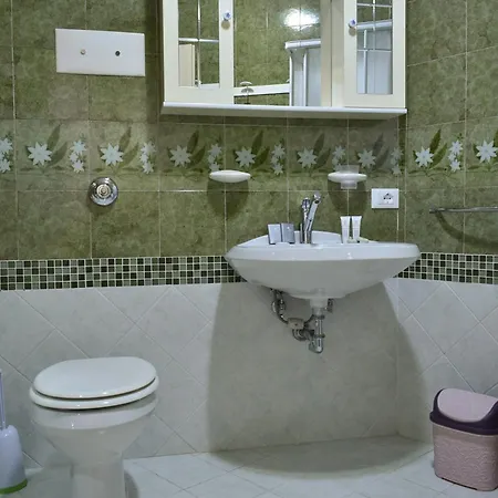 Welc-om Shabby Montegrotto Апартаменты *